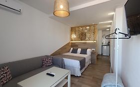 Estudio con balcón a 9min. del centro en metro